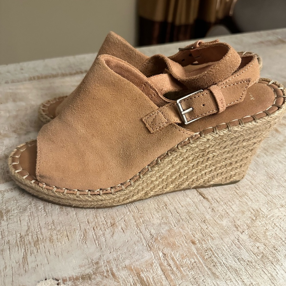 Toms “Monica” Espadrilles - size 8.5 - gently worn